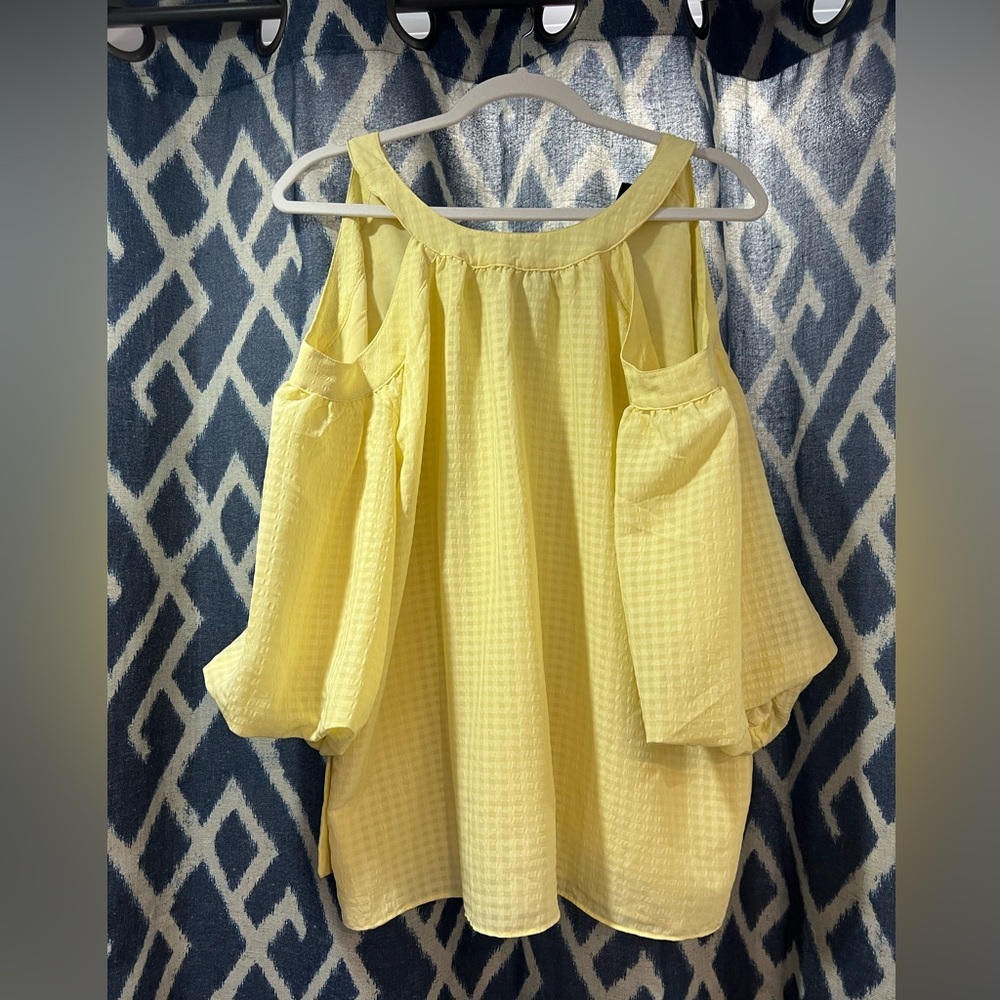 Ann Taylor Cold Shoulder Yellow Blouse Size M